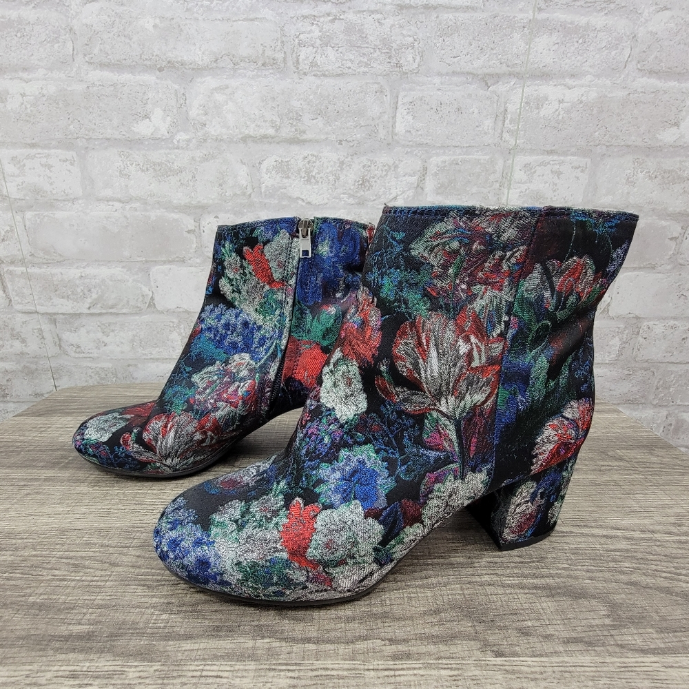 Zigi Soho boots women's size 8